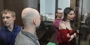 Οι τέσσερις δημοσιογράφοι που καταδικάστηκαν στη Ρωσία