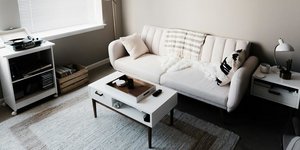 Το βοηθητικό τραπεζάκι από τα ΙΚΕΑ που θα σας εξοικονομήσει χώρο