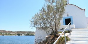 εκκλησακι θαλασσα