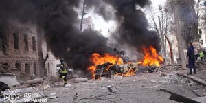 Ουκρανία: Αιματοκύλισμα στο Σούμι από ρωσική επίθεση -Τουλάχιστον 32 νεκροί και περισσότεροι από 80 τραυματίες