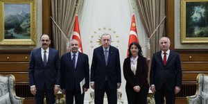 Συνάντηση Ερντογάν με αντιπροσωπεία του φιλοκουρδικού DEM