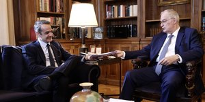 Μητσοτάκης Τασούλας