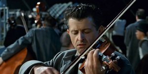 Το βιολί από την ταινία «Τιτανικός» που πουλήθηκε 54.000 λίρες 
