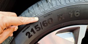 Ελαστικά αυτοκινήτου 