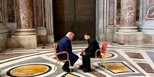 Τραμπ και Ζελένσκι στη Βασιλική του Αγίου Πέτρου / Φωτογραφία: Χ / @WhiteHouse