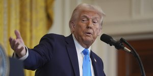 Ο Ντόναλντ Τραμπ σε συνέντευξη Τύπου στον Λευκό Οίκο 