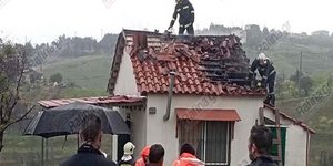 Φωτιά από κεραυνό σε σπίτι στον Βαρνάβα