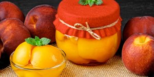 Κομπόστα ροδάκινο