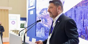 Στα εγκαίνια της Διεθνούς Έκθεσης Beyond 2025 ο περιφερειάρχης Αττικής, Νίκος Χαρδαλιάς