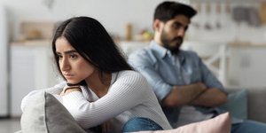 Προβληματισμένο ζευγάρι