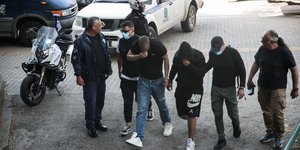 Στα δικαστήρια τα φερόμενα ως μέλη της Εθνικιστική Νεολαίας Θεσσαλονίκης