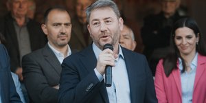 Ο πρόεδρος του ΠΑΣΟΚ Νίκος Ανδρουλάκης στη Δεσκάτη Γρεβενών