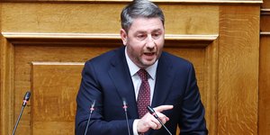 Ο Νίκος Ανδρουλάκης στη Βουλή 