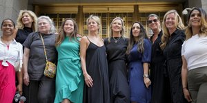 Κάποια από τα θύματα του γυναικολόγου 