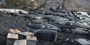 Η Βόρεια Κορέα προμηθεύει τη Ρωσία με πυρομαχικά