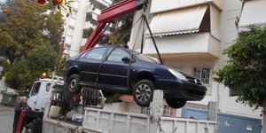 Απομάκρυνση αυτοκινήτων