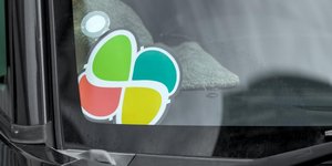 Ιαπωνία - Αυτοκόλλητο σε αυτοκίνητο 