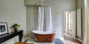 Το ένα αντικείμενο που, σύμφωνα με διακοσμητές, κάνει το μπάνιο να δείχνει πολυτελές