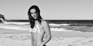 γυναίκα με μπικίνι