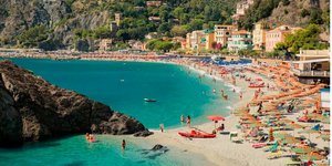 Αυτός ο δημοφιλής μεσογειακός προορισμός θα σας επιβάλει πρόστιμο 2.500 ευρώ για ένα ενδυματολογικό σας faux pas / SHUTTERSTOCK