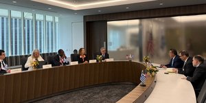 Στις κεντρικές εγκαταστάσεις της Chevron στις ΗΠΑ η ηγεσία του υπουργείου Περιβάλλοντος και Ενέργειας