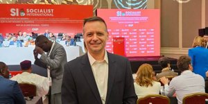 Χαρης Δούκας 