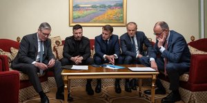 Ηγέτες της ΕΕ με τον Ζελένσκι