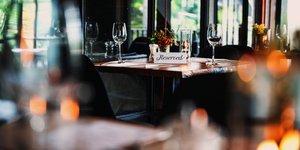 Τραπέζι σε εστιατόριο