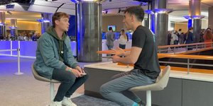 Ο Φειδίας Παναγιώτου στη συνέντευξη που έδωσε στον δημοσιογράφο Caolan Robertson