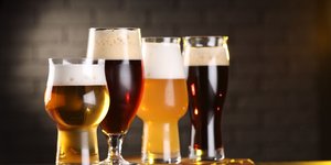 ποτηρια διαφορετικές μπυρες 