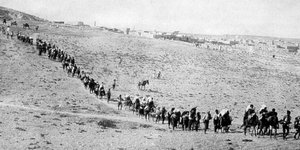 Έλληνες του Πόντου αφήνουν τα σπίτια τους