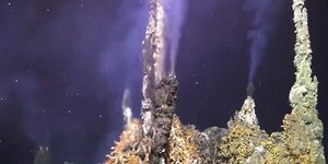 Το υποθαλάσσιο ηφαίστειο 