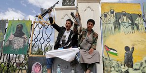 Σημαντική εξέλιξη στο Μεσανατολικό: Κατάπαυση πυρός μεταξύ Χούθι και ΗΠΑ με τη μεσολάβηση του Ομάν