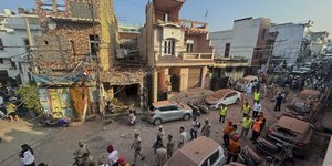 Το Πακιστάν απάντησε στα ινδικά πλήγματα -Εκκλήσεις για άμεση αποκλιμάκωση από τη διεθνή διπλωματία