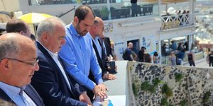 Επίσκεψη του Υπουργού Κλιματικής Κρίσης και Πολιτικής Προστασίας στη Σαντορίνη