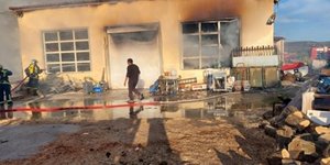 Φωτιά σε σούπερ μάρκετ στην Λέσβο