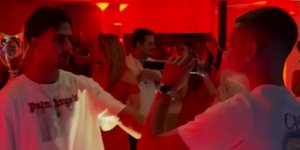 Μουζακίτης και Κωστούλας γλεντάνε το double του Ολυμπιακού