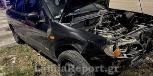 Σφοδρό τροχαίο στη Λαμία: ΙΧ παραβίασε το STOP, δύο τραυματίες -Δείτε εικόνες