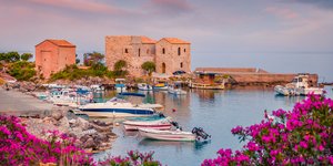 λιμανακι μπουκαμβιλια 