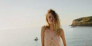 Τζιν/Φωτογραφία Instagram: Massimo Dutti 