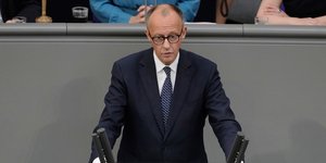 Ο καγκελάριος Μερτς στην πρώτη ομιλία του στην Bundestag 