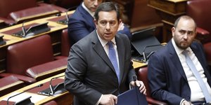 Ο Νότης Μηταράκης στη Βουλή