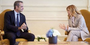 Kyriakos Mitsotakis and Giorgia Meloni