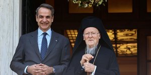 Συνάντηση Μητσοτάκη-Βαρθολομαίου στο Μέγαρο Μαξίμου