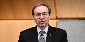 Ο υφυπουργός Δικαιοσύνης Ιωάννης Μπούγας