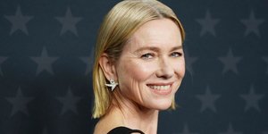 Οι σπάνιες φωτογραφίες της Ναόμι Γουότς μαζί με τα παιδιά της 