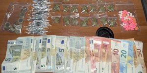 Κατασχέθηκαν ναρκωτικά και χρήματα μετά τις τρεις συλλήψεις