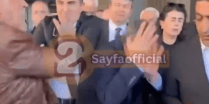 Στιγμιότυπο από την επίθεση στον Οζγκιούρ Οζέλ