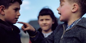 Ο σχολικός εκφοβισμός αποτελεί σοβαρό κίνδυνο για την ψυχική υγεία των παιδιών βραχυπρόθεσμα / SHUTTERSTOCK