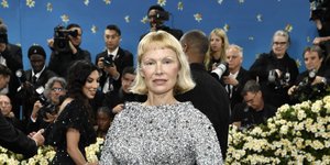 Η Πάμελα Άντερσον στο Met Gala